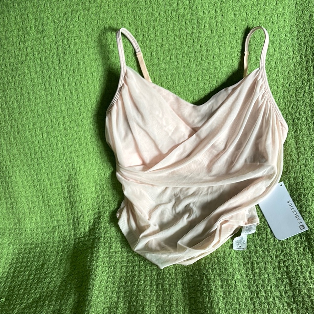 Fabletics Ren Midi Bra Yoga Crop top Blush Pink